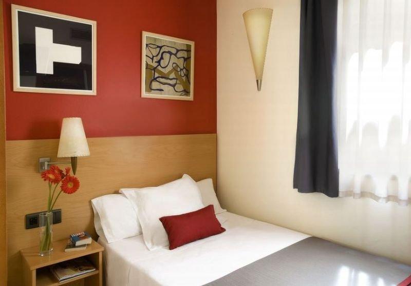 H10 Raco Del Pi Otel Barselona Oda fotoğraf